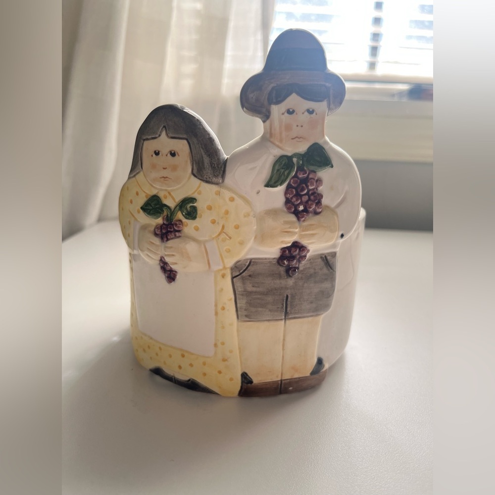 Les Artisans by Sigma the Tastesetter ceramic kitchen container